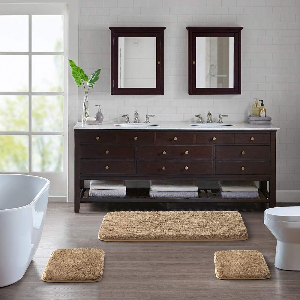 Bath Rug for Bathroom Non Slip Bathroom Mat Water Absorbent Soft Microfiber Shaggy Bathroom Rug Machine Washable Bath Mat,Sand