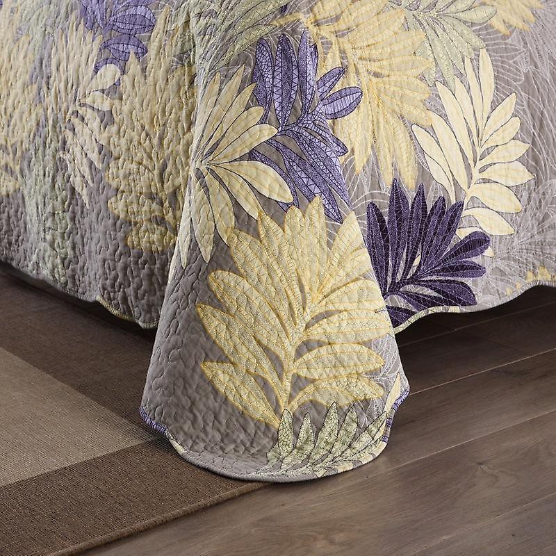 3 Piece reversible quilt bedding set(1 quilt plus 2 pillowcase)