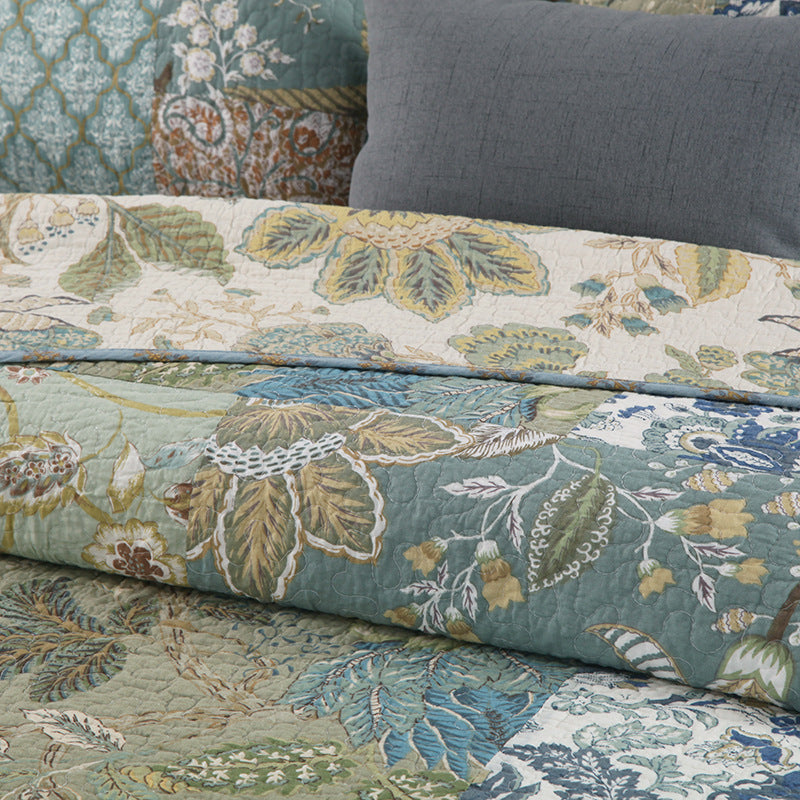 3 Piece reversible quilt bedding set（1 quilt plus 2 pillowcase）