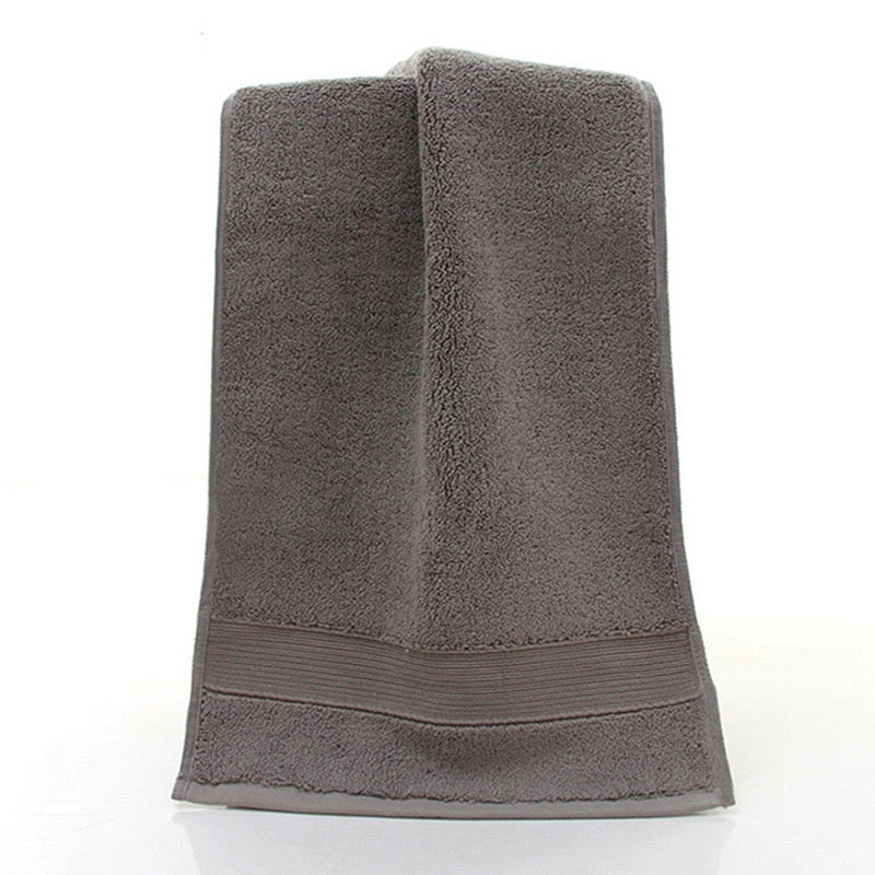 Pack of 5 Grey Towels, 13.8 x 29.5 Inches,140 grams per piece, 100% Cotton, Lighter, Quicker to Dry, Super Soft and Absorbent, for Bathroom, Kitchen,Grey