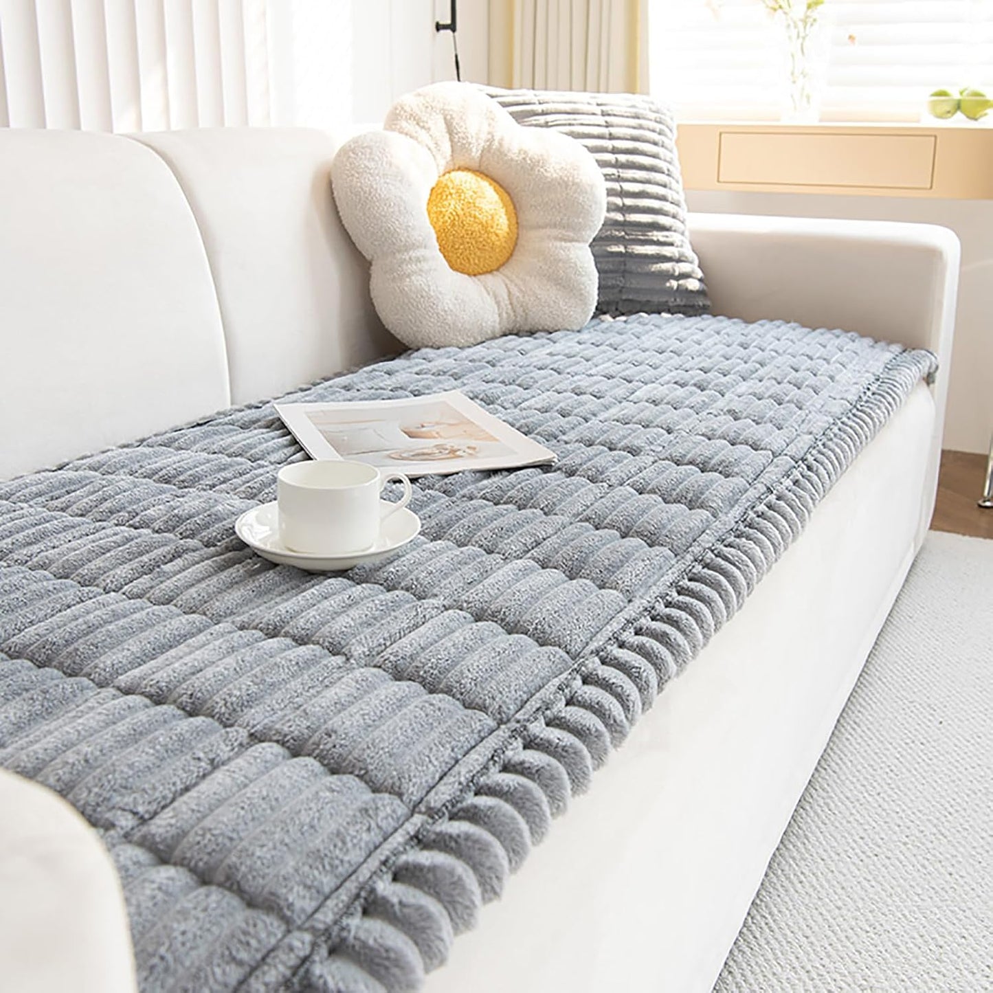 Couch Cover for Dogs Washable, Non Slip Fuzzy Pet Couch Covers for 3 Cushion Sofa Pet Friendly, Thick Soft Sofa Slipcovers Cushion Protector, Light Grey