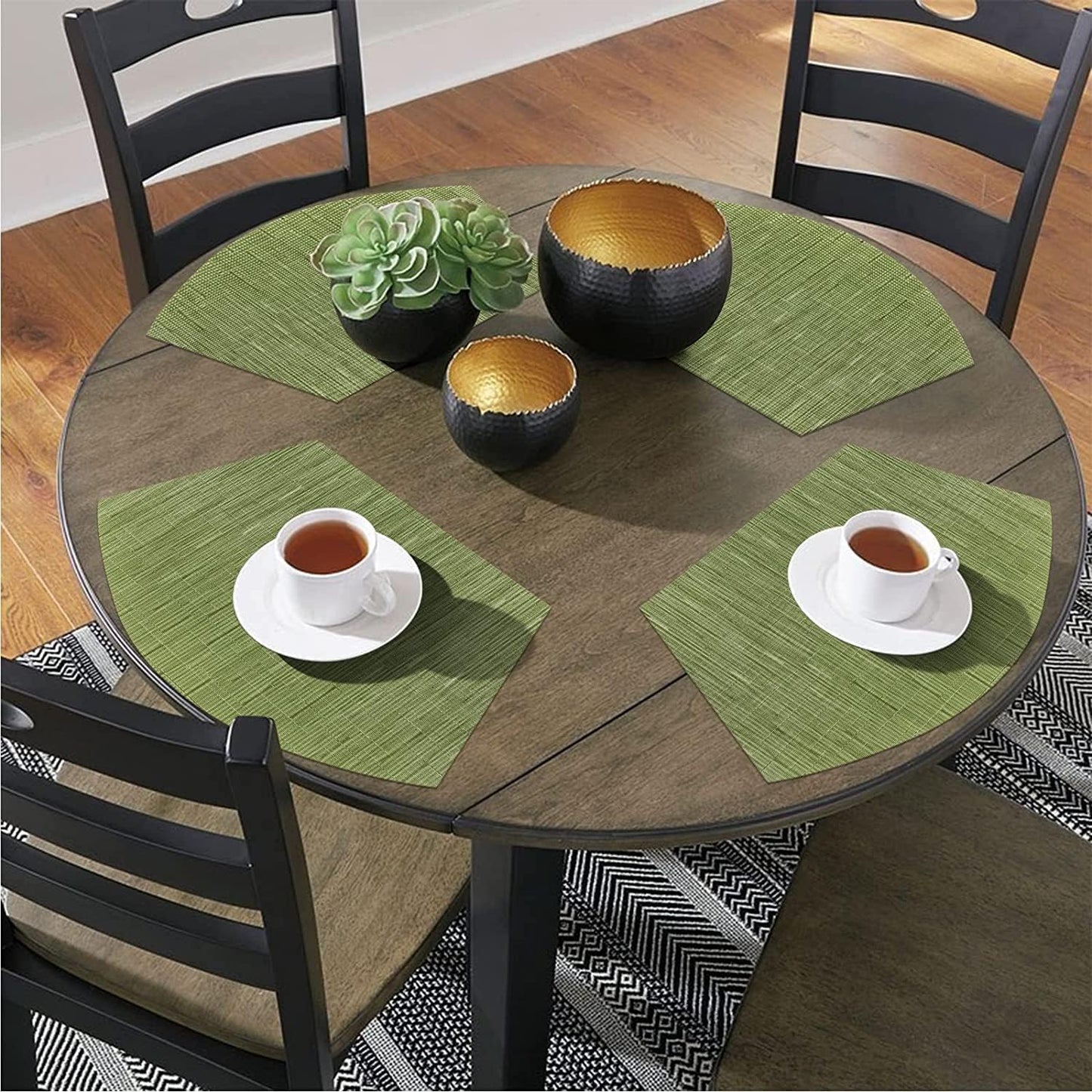 Round Table Placemats Set Wedge Shaped Place Mat with Centerpiece Round Mat Heat Resistant Table Mats Washable, Green