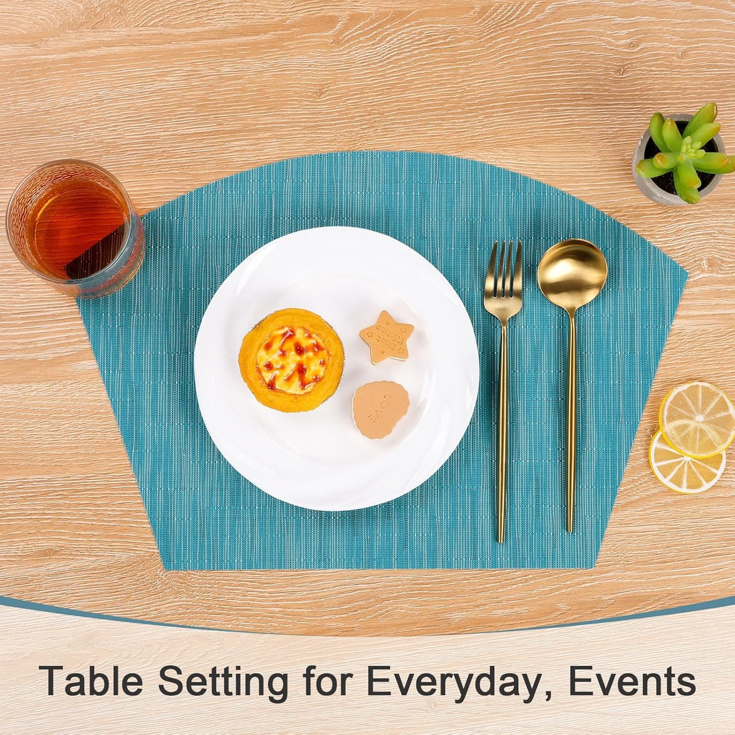 Round Table Placemats Set Wedge Shaped Place Mat with Centerpiece Round Mat Heat Resistant Table Mats Washable, Blue