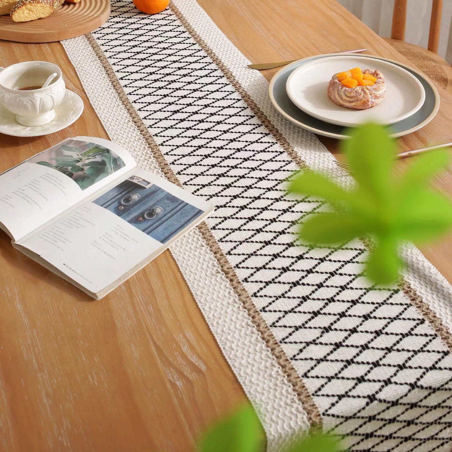 Hemp rope woven belt tassel drainage shrinkproof soft wrinkle resistant kitchen decorative cloth tablecloth（  Black grid）
