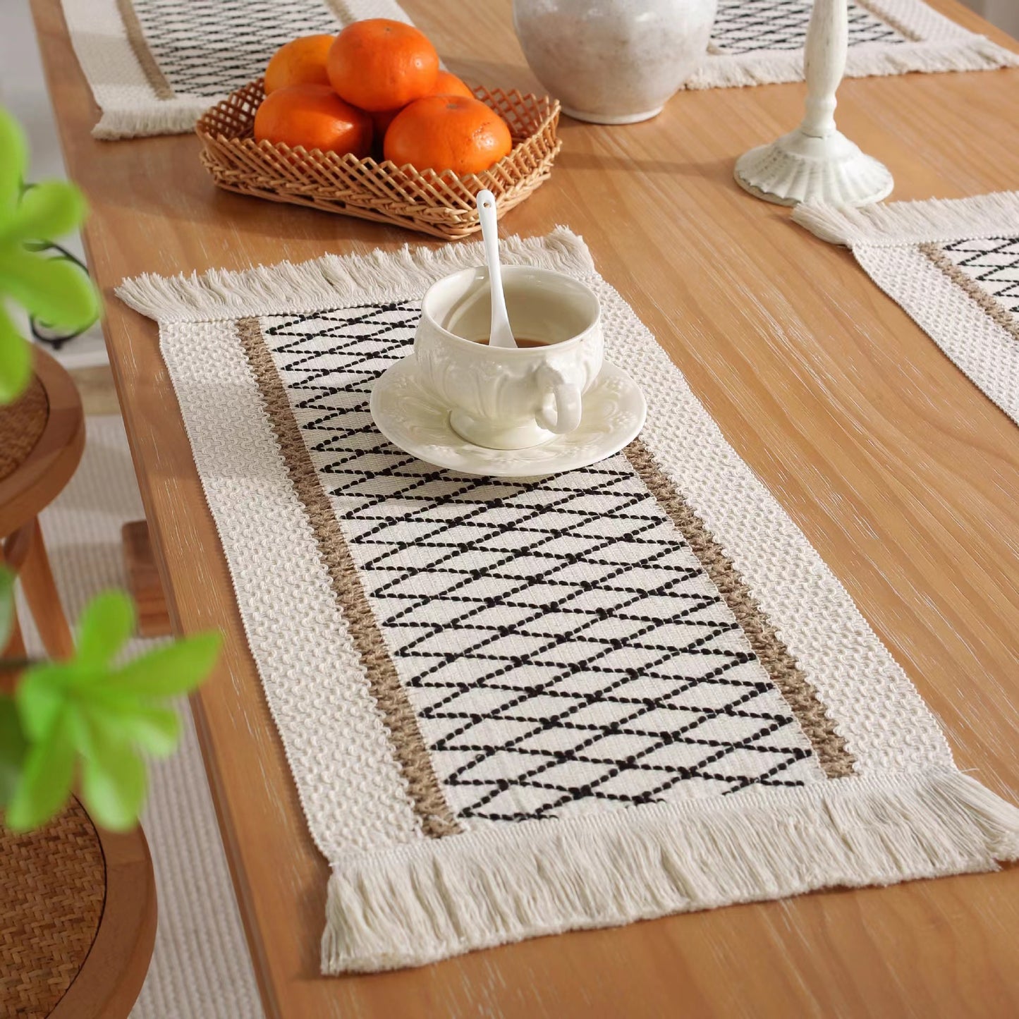 Hemp rope woven belt tassel drainage shrinkproof soft wrinkle resistant kitchen decorative cloth tablecloth（  Black grid）