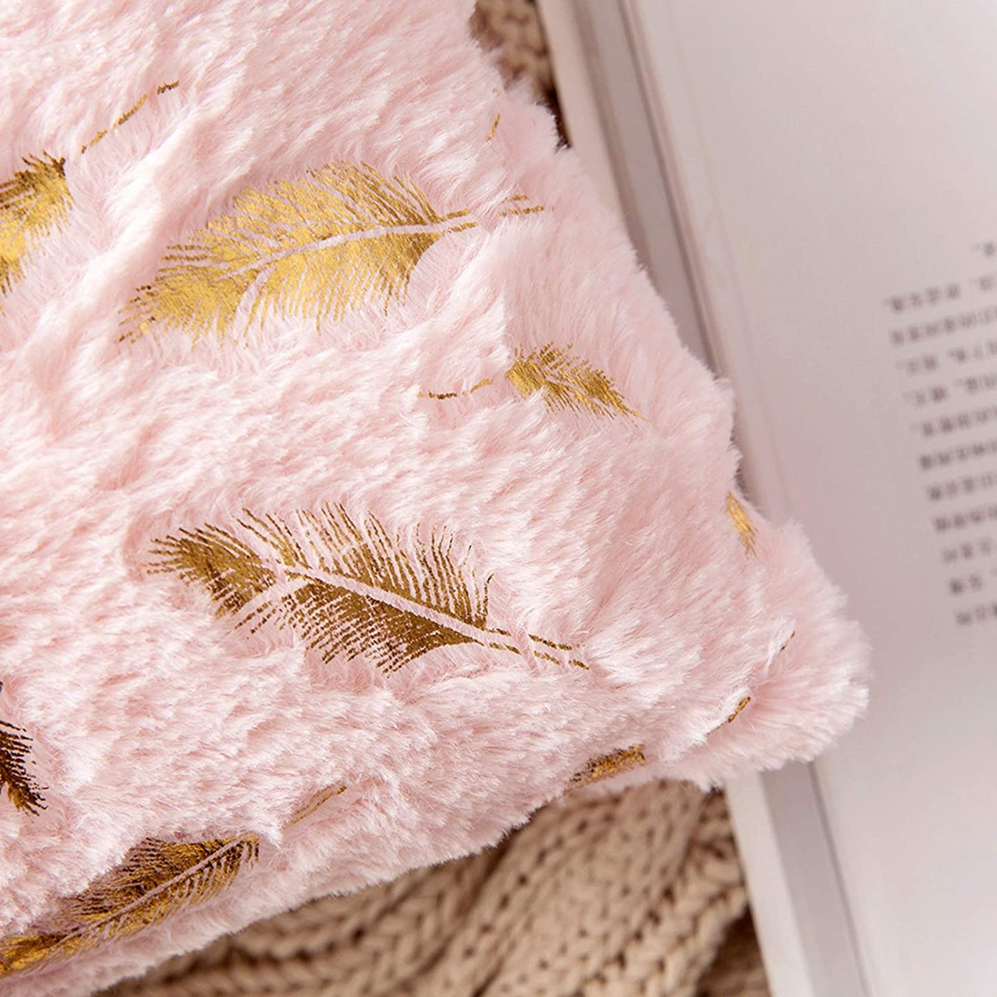 2x Square Throw Pillows Decorative Faux Fur Gold Feathers Gilding Leaves Cushion Cases Soft Fluffy(Inserts + Pillow Covers,Pink)
