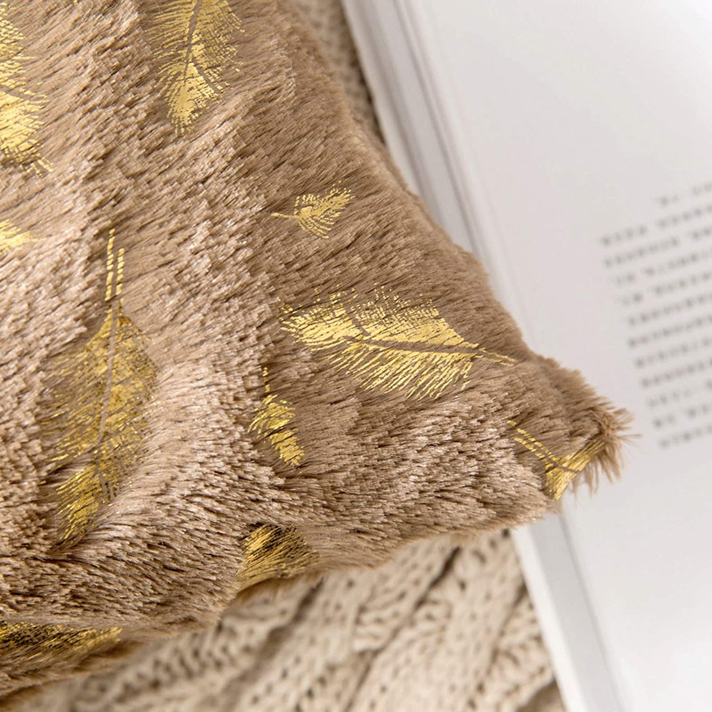 2x Square Throw Pillows Decorative Faux Fur Gold Feathers Gilding Leaves Cushion Cases Soft Fluffy(Inserts + Pillow Covers,Brown)