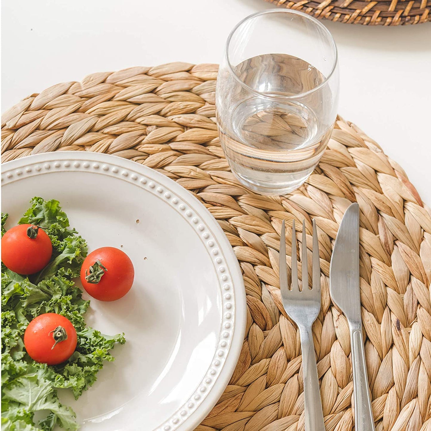 Round Woven Placemats - Set of4/6/ 8, Water Hyacinth Straw Braided Placemats, Heat Resistant Non-Slip Weave Placemats Handmade (11.8" Round)