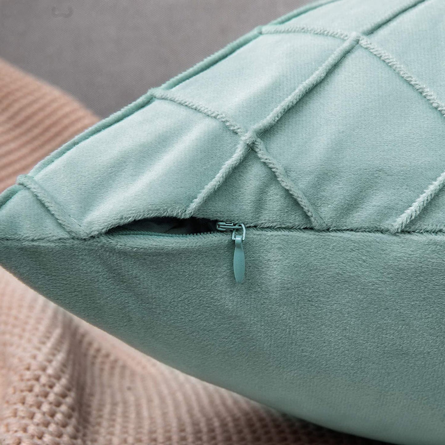 Velvet Throw Pillow Square Soft Couch Pillows Set of 2 (Inserts + Pillow Covers,Aqua Green)