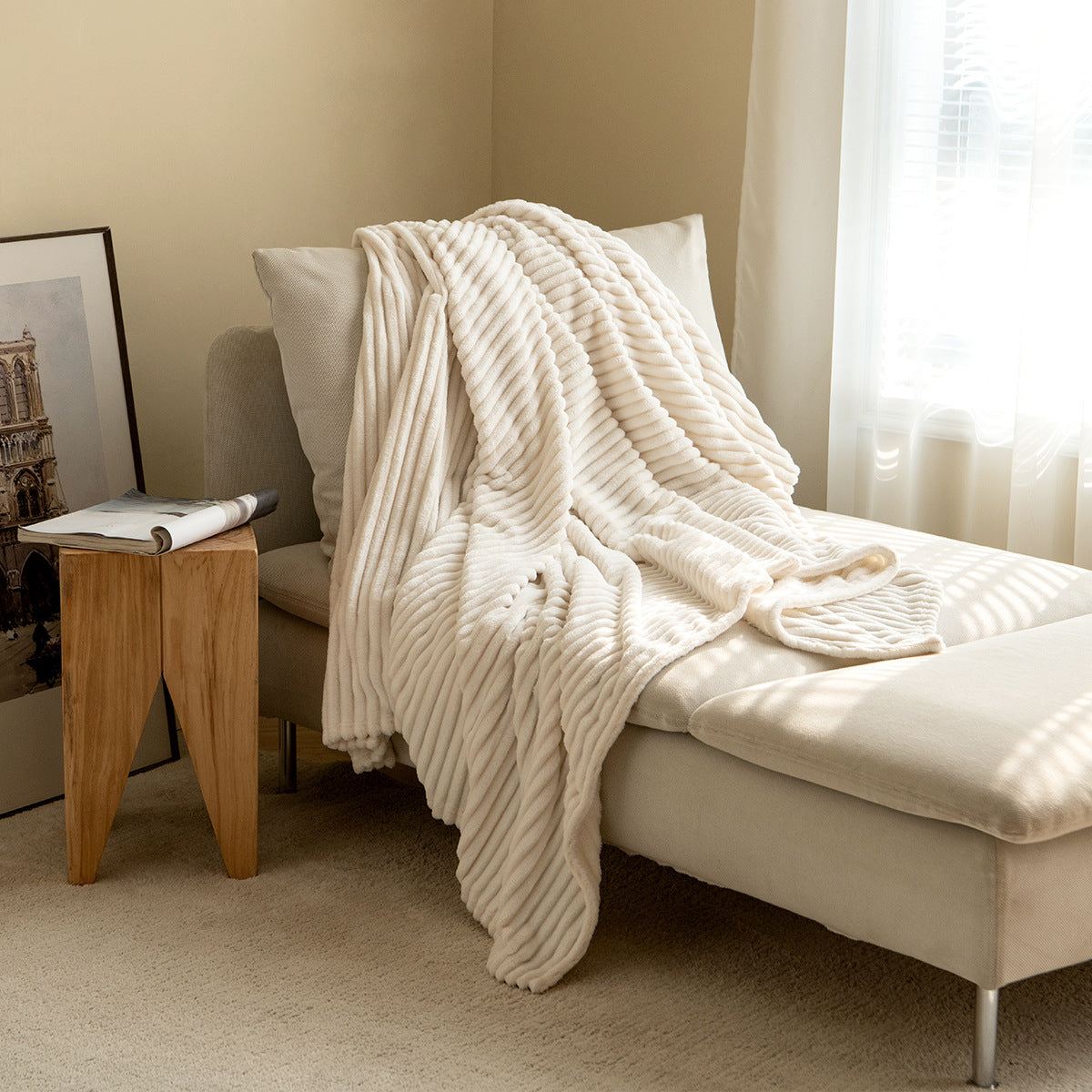 Fleece Throw Blanket with Stripe Pattern for Bed Sofa Chair Throw, Cream